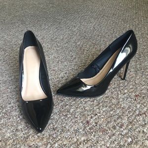 BRAND NEW Forever21 black 3 inch heels